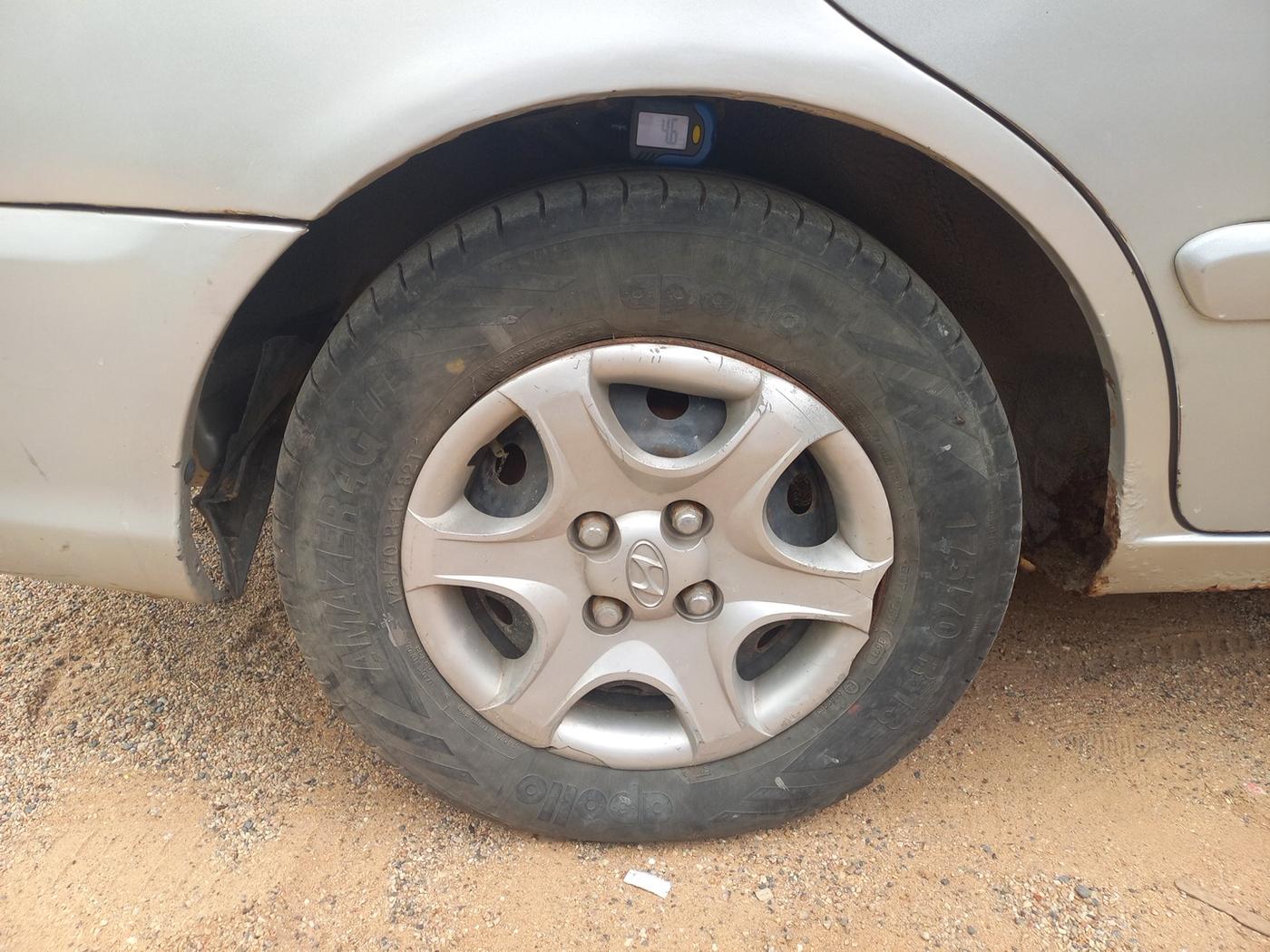 2010 Hyundai Accent GLE, Petrol, Manual, 11,25,555 km, tyre