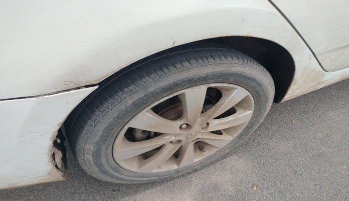 2012 Hyundai Verna FLUIDIC 1.6 CRDI SX, Diesel, Manual, 1,03,450 km, tyre