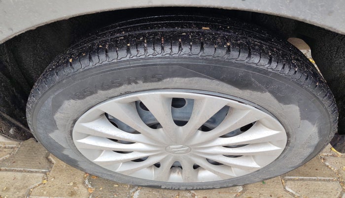 2016 Maruti Ciaz VXI+, Petrol, Manual, 1,50,056 km, tyre