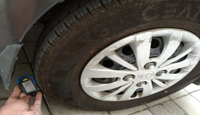 2013 Hyundai i10 MAGNA 1.1, Petrol, Manual, 49,933 km, tyre
