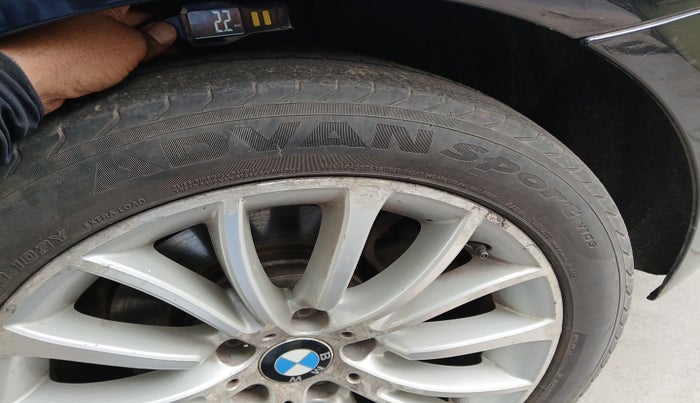 2015 BMW 5 Series 520D LUXURY LINE, Diesel, Automatic, 1,12,813 km, tyre