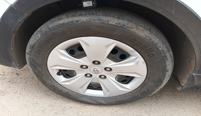 2018 Hyundai Creta E PLUS 1.4 DIESEL, Diesel, Manual, 1,56,367 km, tyre