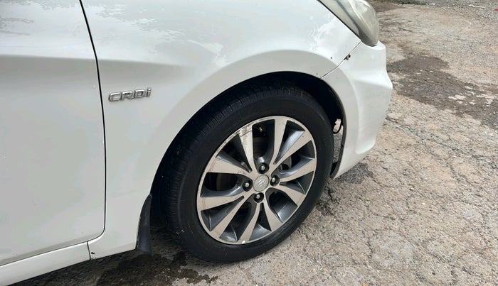 2014 Hyundai Verna FLUIDIC 1.6 CRDI EX, Diesel, Manual, 1,08,560 km, tyre