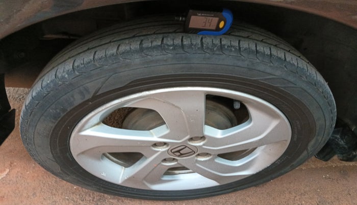 2015 Honda City 1.5L I-VTEC VX, Petrol, Manual, 84,115 km, tyre