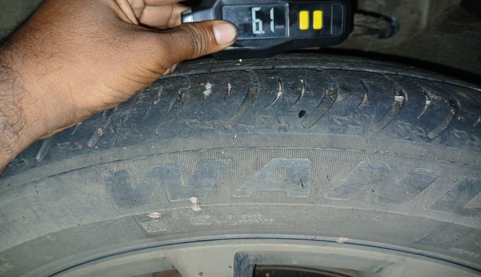 2023 Maruti XL6 ZETA AT, Petrol, Automatic, 19,166 km, tyre