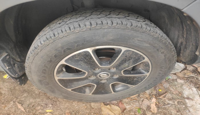 2018 Renault Duster RXS CVT, Petrol, Automatic, 91,595 km, tyre