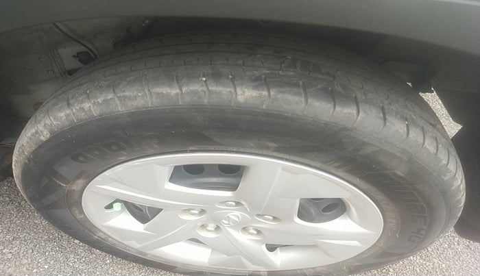2020 Hyundai VENUE S 1.2, Petrol, Manual, 843 km, tyre