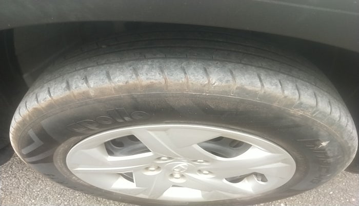 2020 Hyundai VENUE S 1.2, Petrol, Manual, 843 km, tyre