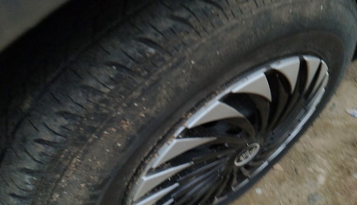2011 Maruti Ritz VXI, Petrol, Manual, 79,867 km, tyre