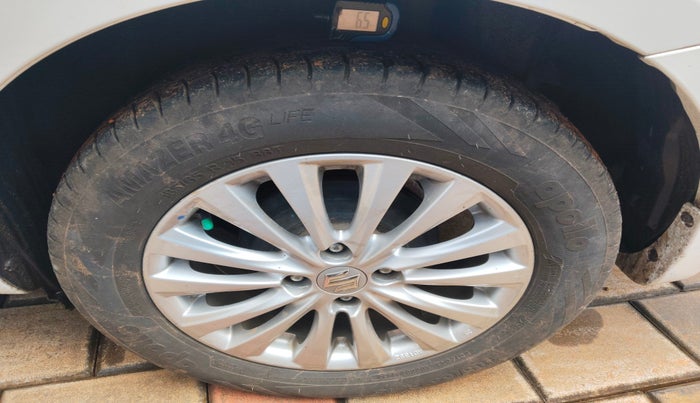 2016 Maruti Ciaz ZDI SHVS, Diesel, Manual, 86,864 km, tyre