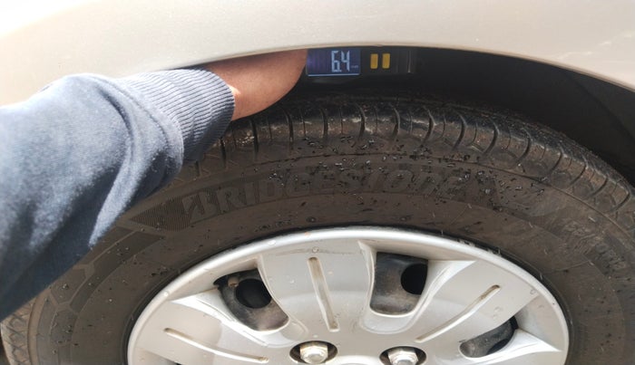 2010 Hyundai i10 SPORTZ 1.2, Petrol, Manual, 97,221 km, tyre