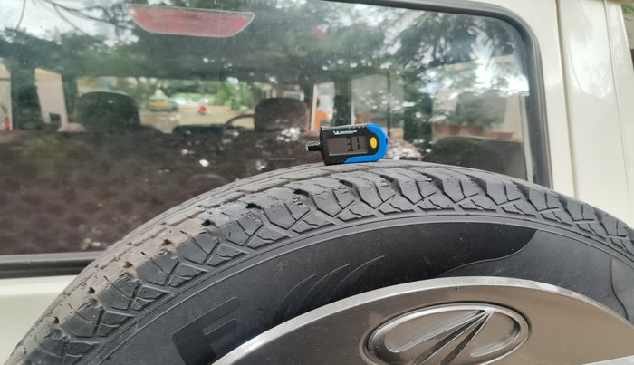 2016 Mahindra Bolero SLE BS IV, Diesel, Manual, 1,17,324 km, tyre