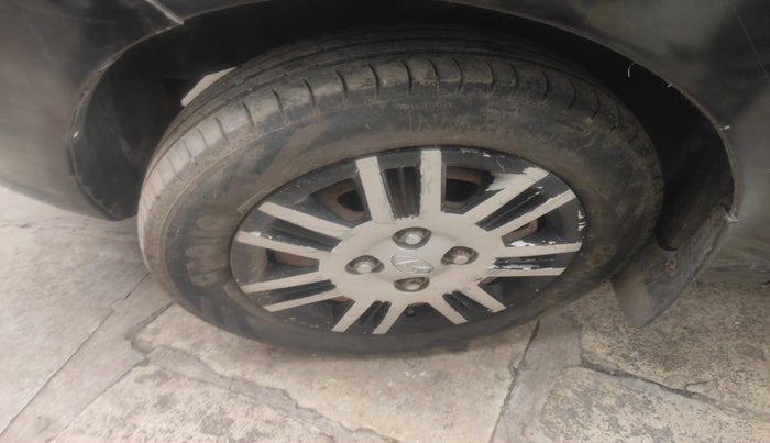 2010 Hyundai Santro Xing GLS LPG, Petrol, Manual, 1,23,468 km, tyre