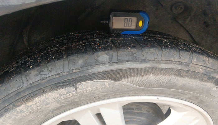 2010 Hyundai i20 ASTA 1.2, Petrol, Manual, 89,336 km, tyre