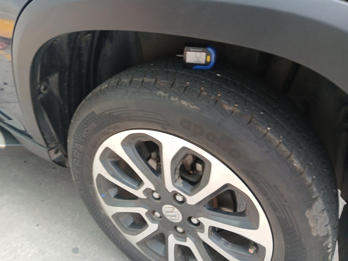 2023 Maruti Grand Vitara SIGMA SMART HYBRID, Petrol, Manual, 70,300 km, tyre