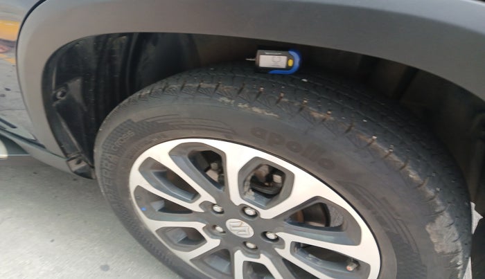 2023 Maruti Grand Vitara SIGMA SMART HYBRID, Petrol, Manual, 70,300 km, tyre