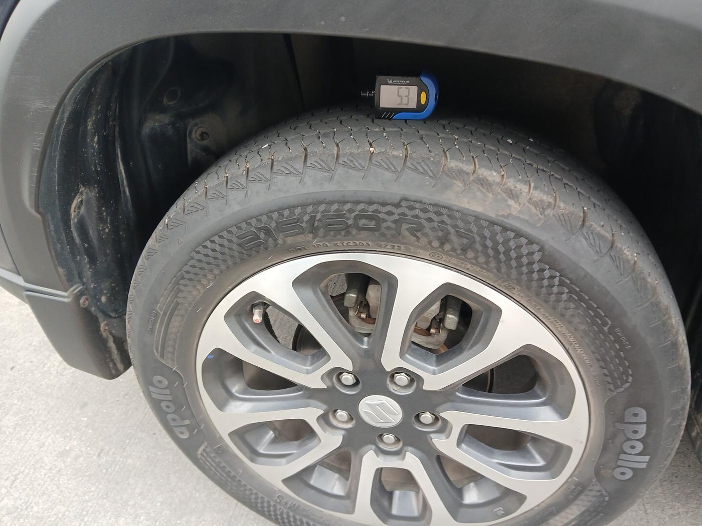 2023 Maruti Grand Vitara SIGMA SMART HYBRID, Petrol, Manual, 70,300 km, tyre