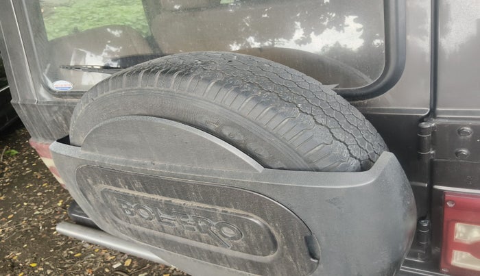 2012 Mahindra Bolero ZLX BS-III, Diesel, Manual, 4,07,304 km, tyre