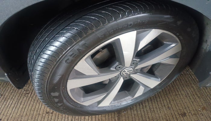 2023 Volkswagen TAIGUN TOPLINE 1.0 TSI MT, Petrol, Manual, 36,087 km, tyre