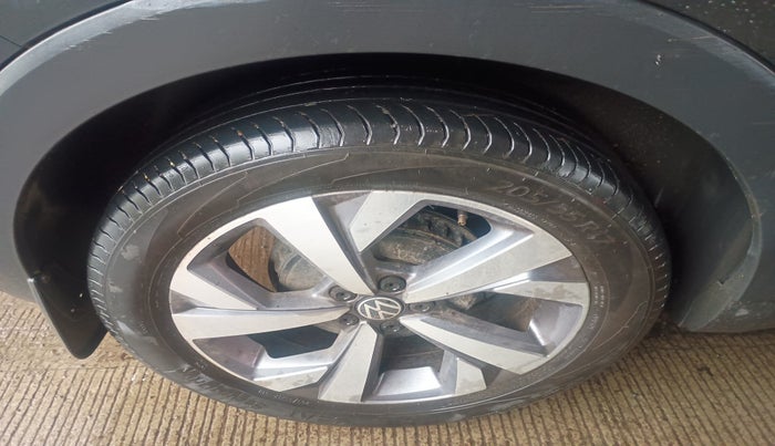 2023 Volkswagen TAIGUN TOPLINE 1.0 TSI MT, Petrol, Manual, 36,087 km, tyre