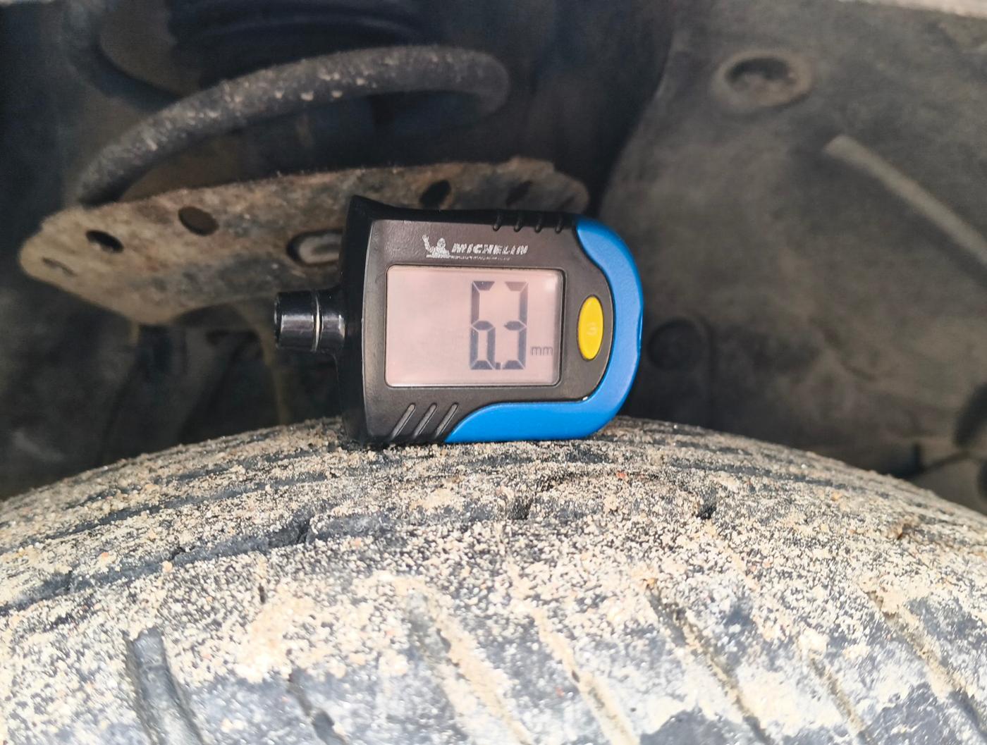 2017 Honda Jazz 1.2L I-VTEC SV, Petrol, Manual, 74,000 km, tyre