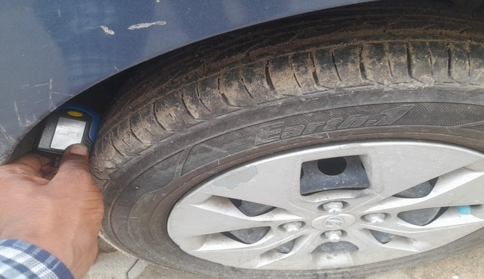 2014 Hyundai Xcent S 1.2, Petrol, Manual, 67,502 km, tyre