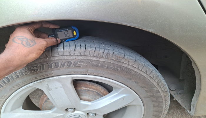 2010 Honda City 1.5L I-VTEC V AT, Petrol, Automatic, 2,06,284 km, tyre