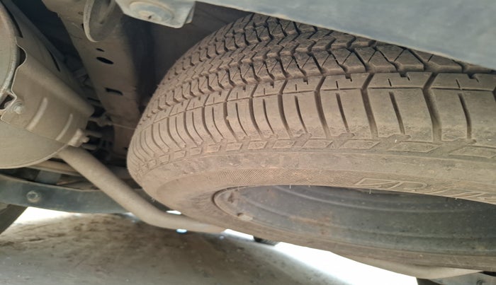 2017 Mahindra XUV500 W10 AT, Diesel, Automatic, 98,345 km, tyre