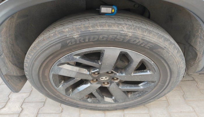 2021 Tata Harrier XZ PLUS 2.0L DARK EDITION, Diesel, Manual, 40,010 km, tyre