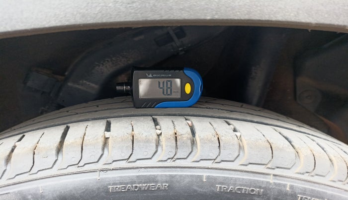 2023 Hyundai VENUE SX(O) 1.0 Turbo DCT Knight Edition, Petrol, Automatic, 17,746 km, tyre