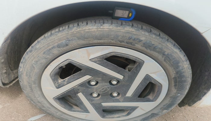 2023 Hyundai GRAND I10 NIOS SPORTZ 1.2 KAPPA VTVT CNG, Petrol, Manual, 35,440 km, tyre