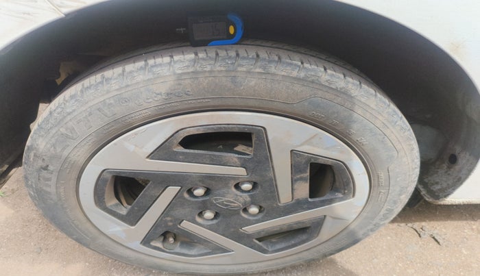 2023 Hyundai GRAND I10 NIOS SPORTZ 1.2 KAPPA VTVT CNG, Petrol, Manual, 35,440 km, tyre