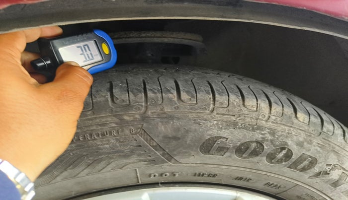 2012 Maruti Ritz VDI, Diesel, Manual, 99,618 km, tyre