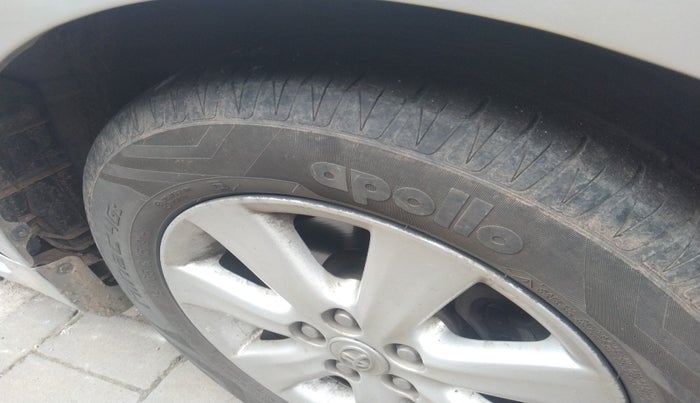2012 Toyota Corolla Altis J DIESEL, Diesel, Manual, 90,672 km, tyre