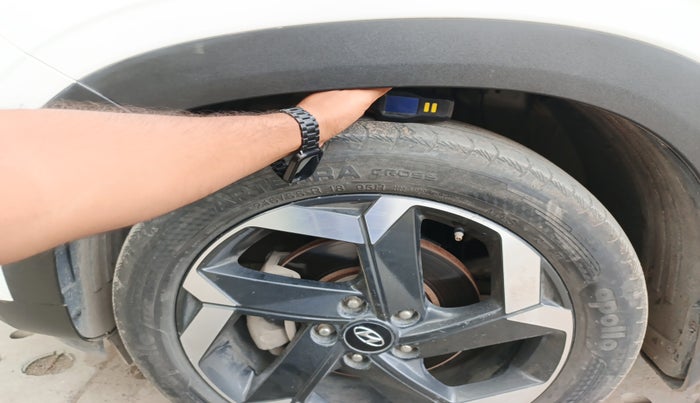2022 Hyundai ALCAZAR  Signature (O) AE 7Str Diesel AT, Diesel, Automatic, 1,00,000 km, tyre
