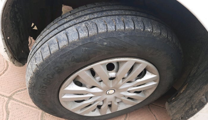 2014 Maruti Swift Dzire LDI, Diesel, Manual, 2,06,455 km, tyre