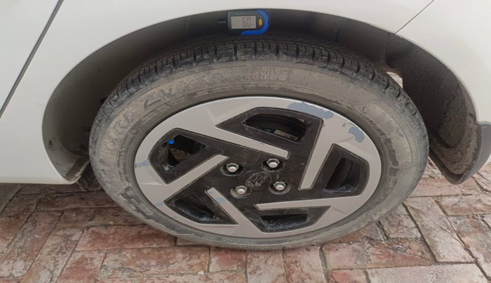 2023 Hyundai GRAND I10 NIOS SPORTZ 1.2 KAPPA VTVT, Petrol, Manual, 29,283 km, tyre