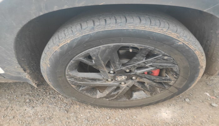 2024 Hyundai Creta S (O) 1.5 Petrol Knight Edition, Petrol, Manual, 9,962 km, tyre