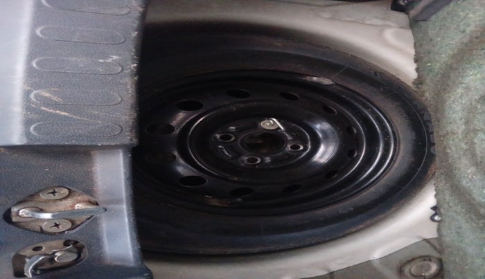 2012 Maruti Ritz VDI, Diesel, Manual, 1,08,337 km, tyre