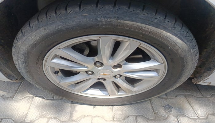 2013 Chevrolet Cruze LTZ, Diesel, Manual, 67,233 km, tyre