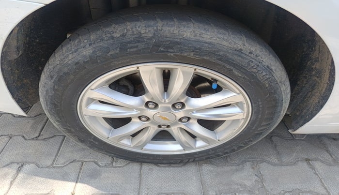 2013 Chevrolet Cruze LTZ, Diesel, Manual, 67,233 km, tyre