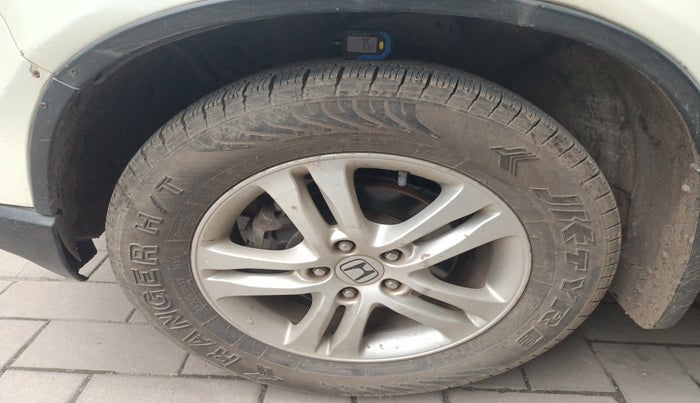 2010 Honda CRV 2.4L 2WD MT, Petrol, Manual, 1,00,177 km, tyre