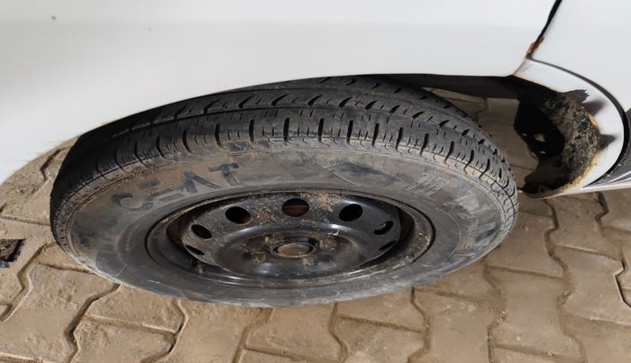 2019 Maruti Eeco 5 STR WITH A/C+HTR, Petrol, Manual, 1,69,443 km, tyre