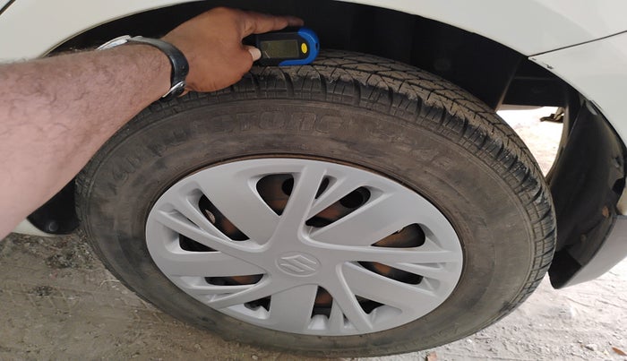 2015 Maruti Swift VDI ABS, Diesel, Manual, 76,113 km, tyre