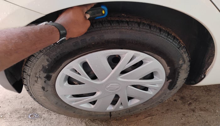 2015 Maruti Swift VDI ABS, Diesel, Manual, 76,113 km, tyre