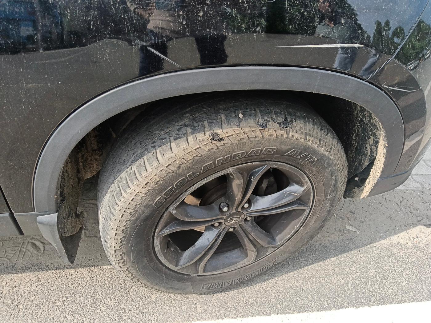 2019 Tata Harrier XZ 2.0L DARK EDITION, Diesel, Manual, 1,58,562 km, tyre