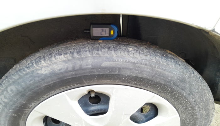 2010 Maruti Ritz VXI, Petrol, Manual, 32,291 km, tyre