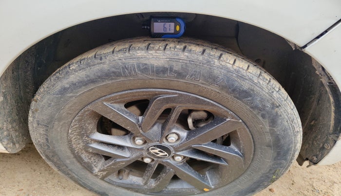 2020 Hyundai GRAND I10 NIOS SPORTZ 1.2 KAPPA VTVT, Petrol, Manual, 75,599 km, tyre