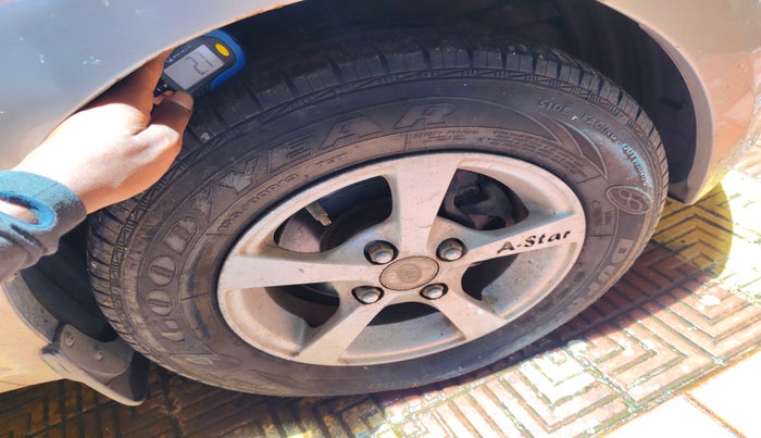 2012 Hyundai i10 ASTA 1.2, Petrol, Manual, 37,689 km, tyre