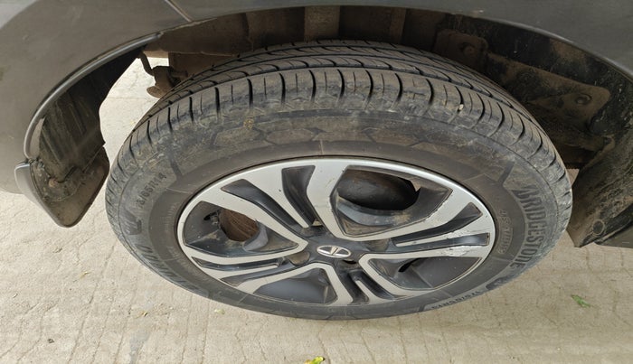 2022 Tata TIGOR XZ PLUS CNG, Petrol, Manual, 51,250 km, tyre